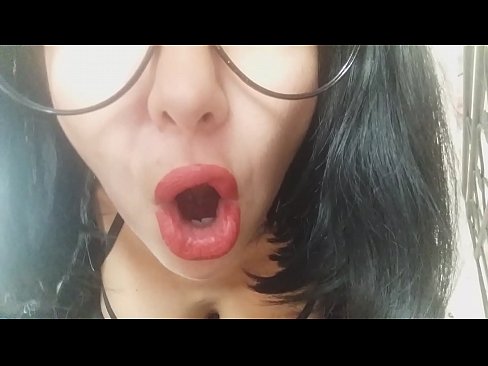 ❤️ ګرانه، ستا سوزنده مور به تاسو نن ښوونځي ته نه پریږدي ... زه تاسو ته ډیره اړتیا لرم ... په موږ کې٪ ps.niceporn.ru٪؛ ❌️